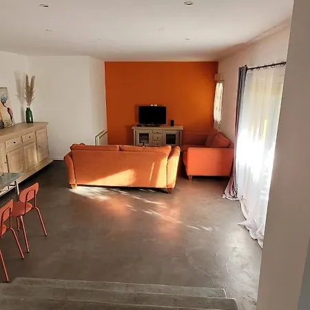 De La Del Sol Apartment *
